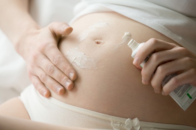 کشش پوست در دوران بارداری