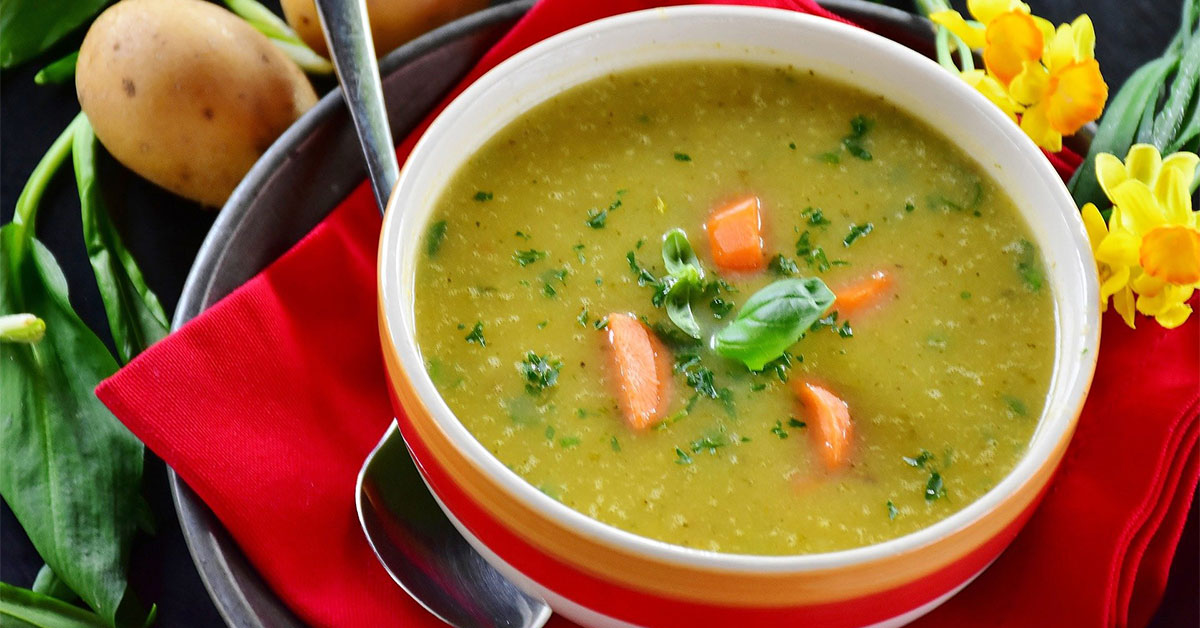 سوپ گرم برای افطار