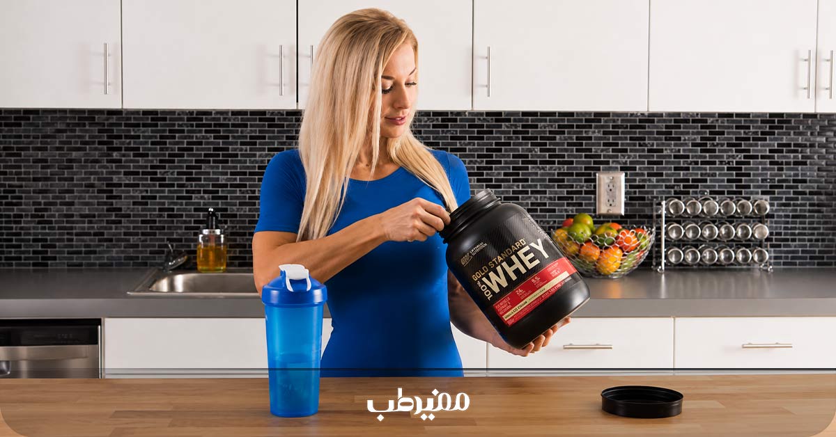 نحوه مصرف پروتئین وی برای عضلهسازی بانوان